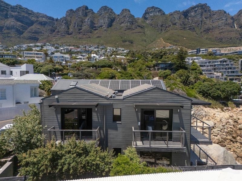5 Bedroom Property for Sale in Camps Bay Western Cape